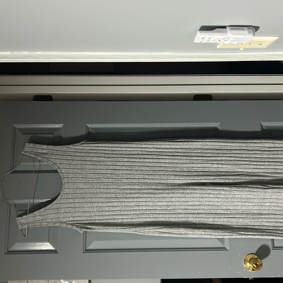 Cozy soft romper size large with tank top sleeves - Picture 1 of 4